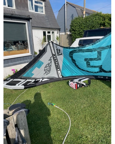 Almost new 2 kite package Crazyfly Sculp