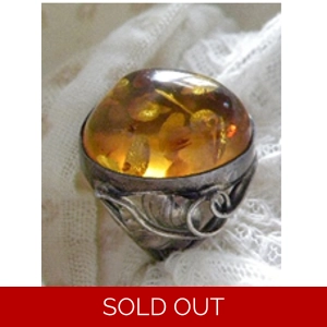 Amber & 925 Sterling Silver Ring