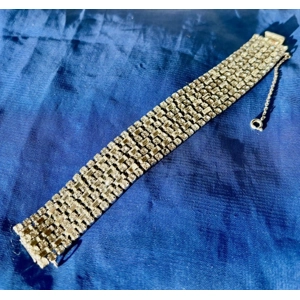 Baguette with Small Rhinestones Bracelet