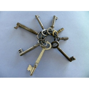 8 Vintage Hollow Core Barrel Skeleton Keys w/ Vintage Coil..