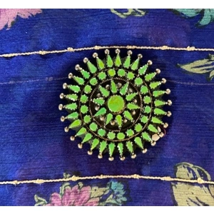 Gaspeite Inlaid Petite Pointe Pendant/Brooch