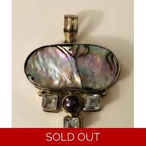 Mother of Pearl, Pearl, 3 Crystals Pendant