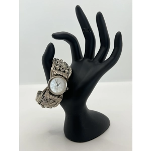 Silver Watch Leaf Design