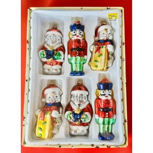 Vintage box of 6 Hanging Ornaments