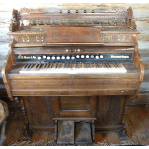 Vintage Woodstock Reed Pump Organ