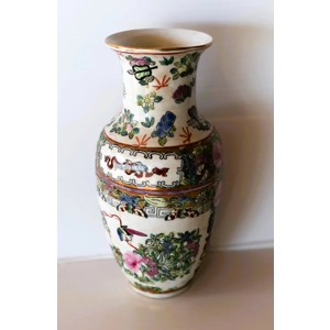 Antique Chinese Rose Medallion Vase