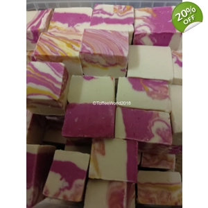 Rhubarb & Ginger Gin Fudge - The Fudge Factory