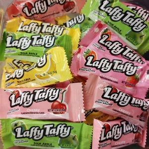 Laffy Taffy Minis - Chewy Candy Assorted Mini Chew Bars Miniatures