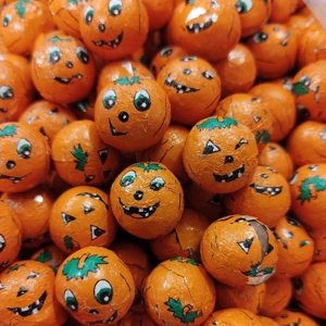 Milk Chocolate Pumpkin Ball - Pumpkins Foiled Balls Halloween Sweets