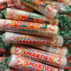 Smarties X-Treme Sour Candy Rolls - Extreme Sours Mini Roll Packs