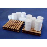 DRUMS AND WOODEN PALLET