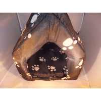 PADDED HOUSE / DEN / BED, BLACK O..