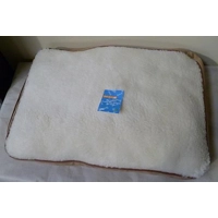 Faux Sheepskin/Suede Pet Cushion ..