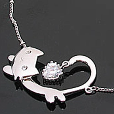 Zircon Running Cat Necklace Zircon Running Cat Necklace