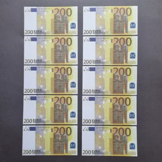 Movie banknotes 200 eur..