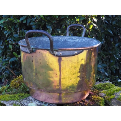 French Antique copper and iron huge cauldron chaudron cooking pot open fire chateau late 1800s