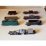 French Selection of mismatch carriages and locomotive Jouef Jep GE GE HO train set clockwork retro v