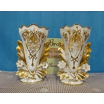 Wonderful pair of Paris vieux porcelain wedding flower vases late 19th century porcelain, France