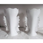 Wonderful pair of Paris vieux porcelain wedding flower vases late 19th century porcelain, France