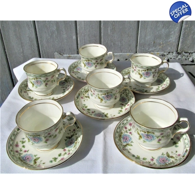 Six vintage tea and coffee pairs (cups + saucers) made of porcelain produced by the Indian company Hitkari Potteries