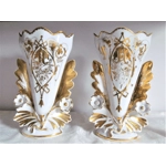 Wonderful pair of Paris vieux porcelain wedding flower vases late 19th century porcelain, France