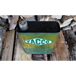 Old oil tin French Yacco bidon huile Yacco oldtimer garage publicity man cave retro vintage garage
