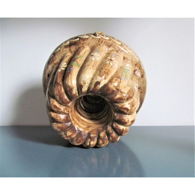 Vintage french traditional ceramic moule a kouglof/pan with hand-painted pattern.