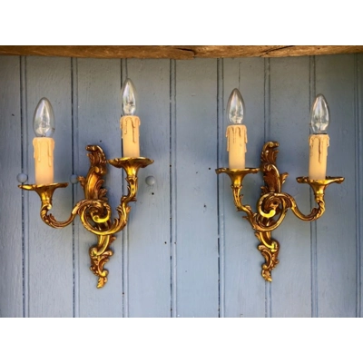 French vintage set of Rocaille Louis xv Bronze twin arm wall lights wall lamps sconces decorative ornate fine condition stamped Bronze