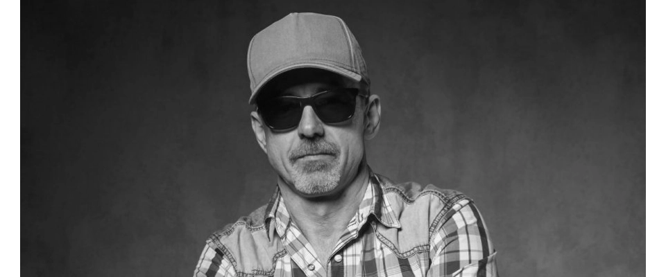 Ander Atowl - doctor