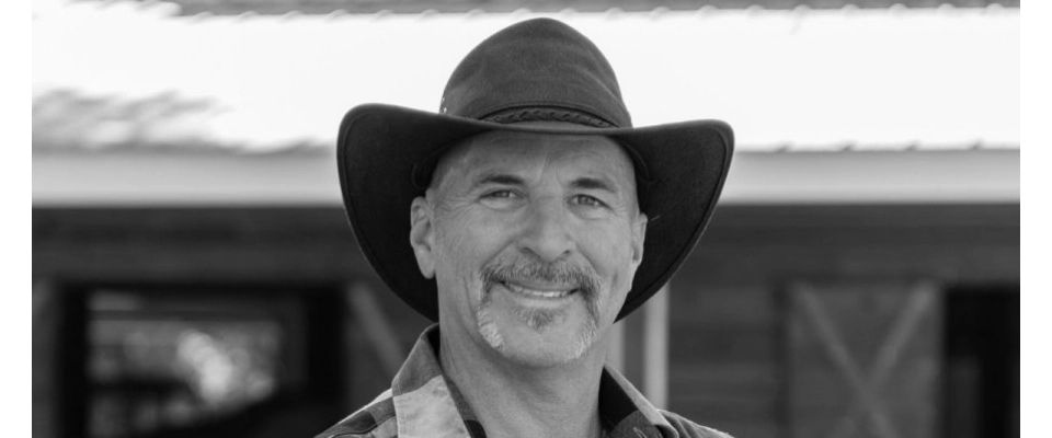 Hal Itossis - uncle of the bridegroom