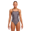 Funkita bond girl, Chai..