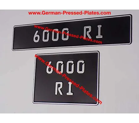 German Small No's Vintage Pressed Plate W5