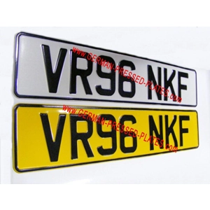 English Pressed Plates 1 White 1 Yellow