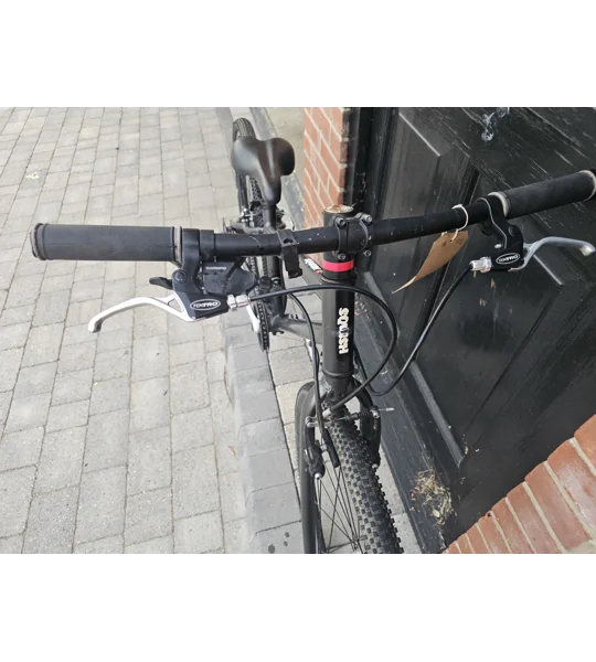 Squish 26 Premium Kids Road Bike.26 inch Wheels. Reconditioned. No Offers.#17