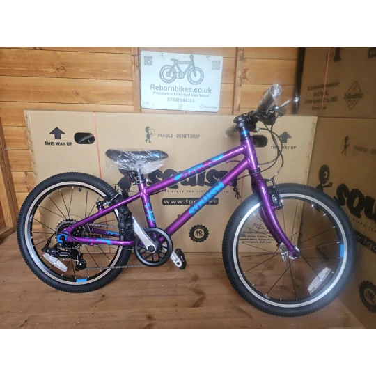 Squish 20 Premium Kids Road Bike.20 inch Wheels. 7 Speed. Brand New.