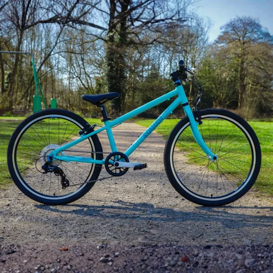 Squish 24 Premium Kids Road Bike.24 inch Wheels. Brand New.