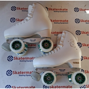 Second hand size 235 - size 2.5 skates White