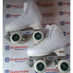 Second hand size 225 - size 1.5 skates white