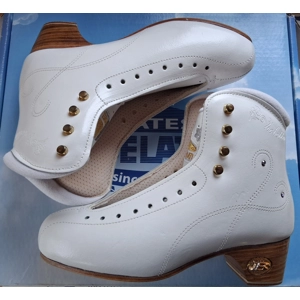 Belati Violette Ice Boots