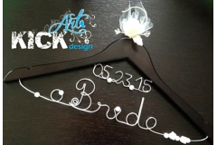 Hanger - Personalized / Cintre personnalisé