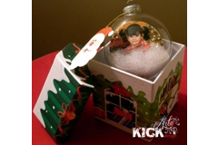 Christmas Ornament / Boule de Noel