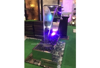 Sutherland Cascading Water Blades Freestanding Fountain - Full Silver Mirror Polished