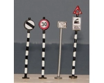 OO gauge Early Road Traffic Signs 4 Pack speed e..