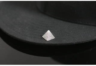 Pyramid Pin
