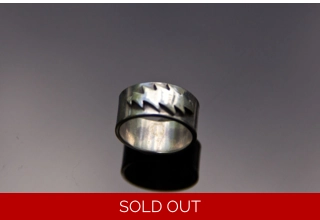 13 Point Bolt Band