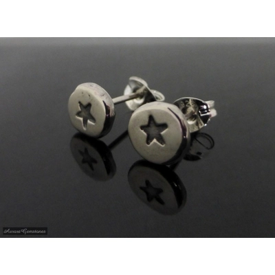 Star Stud Earrings title=