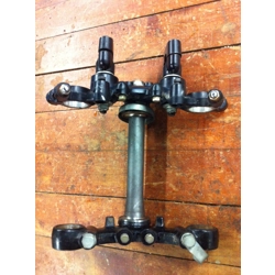 1980-82 Yamaha SR250 SR250T Exciter Fork Triple Tree 3Y8-23340-G0-R4 3Y6-W2341-00-98