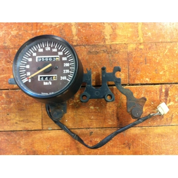 1982 Suzuki GS650E GS650G GS650GL Speedometer and Mounting Bracket 34110-47460