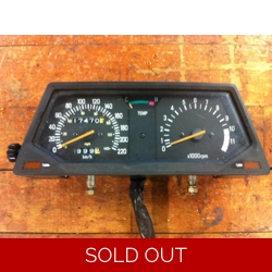 1982-83 Yamaha XZ550 Vision Instrument Panel Gauge Cluster