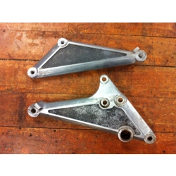 1980-83 Kawasaki KZ650H KZ750E KZ750H Foot Peg Mounting Brackets 35011-1080 35011-1081 - Pair